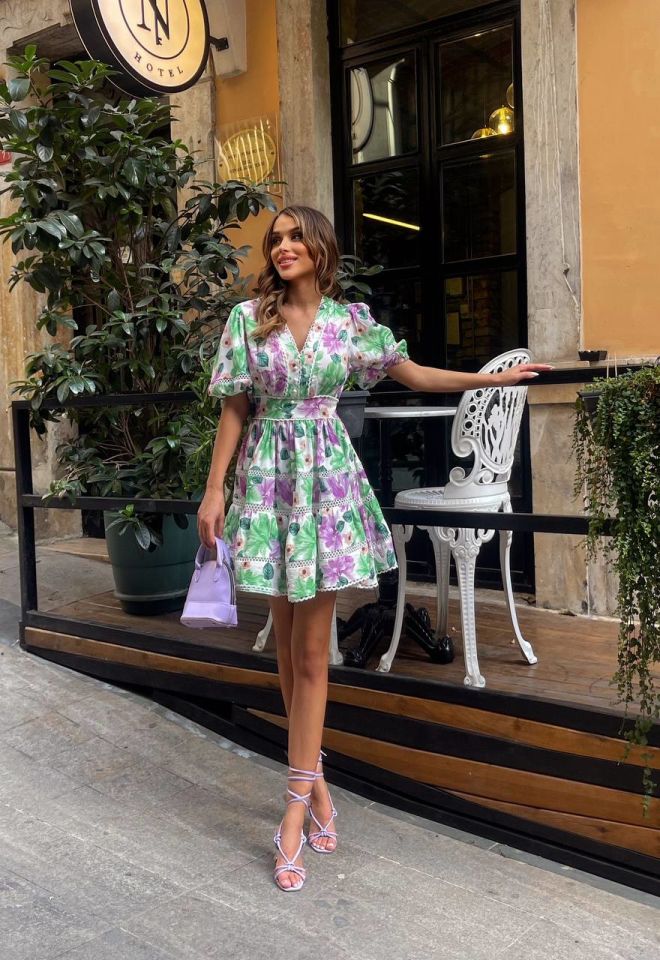 Çiçekli floral çok renkli kabarık etekli elbise