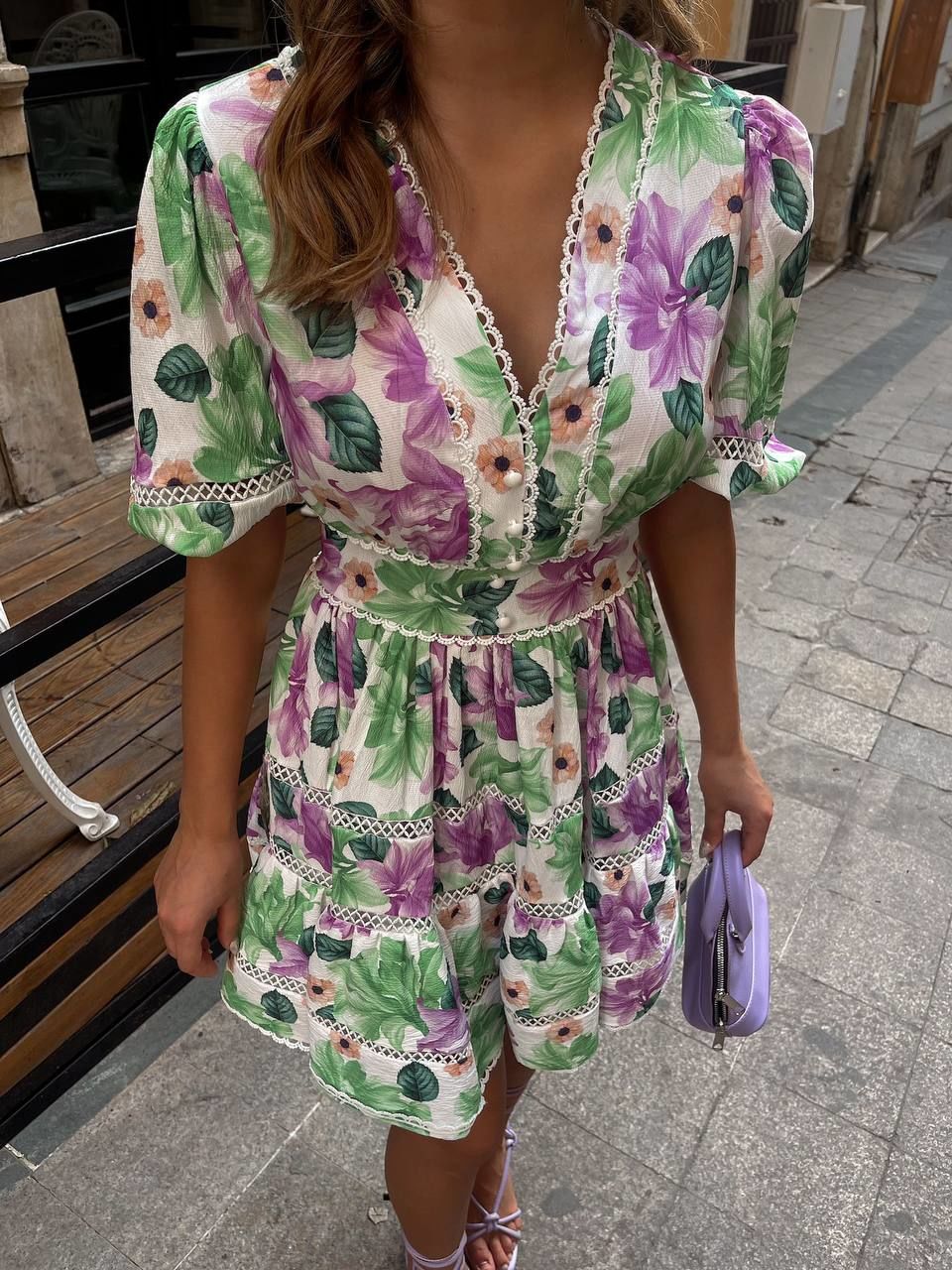 Çiçekli floral çok renkli kabarık etekli elbise