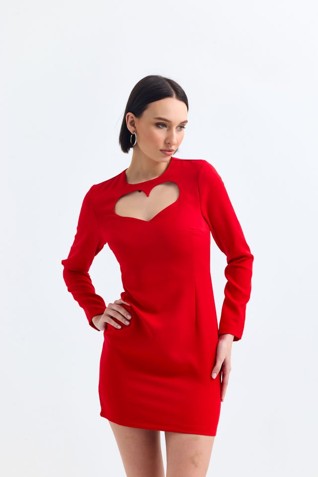 Kalp Yakalı Kırmızı Mini Elbise