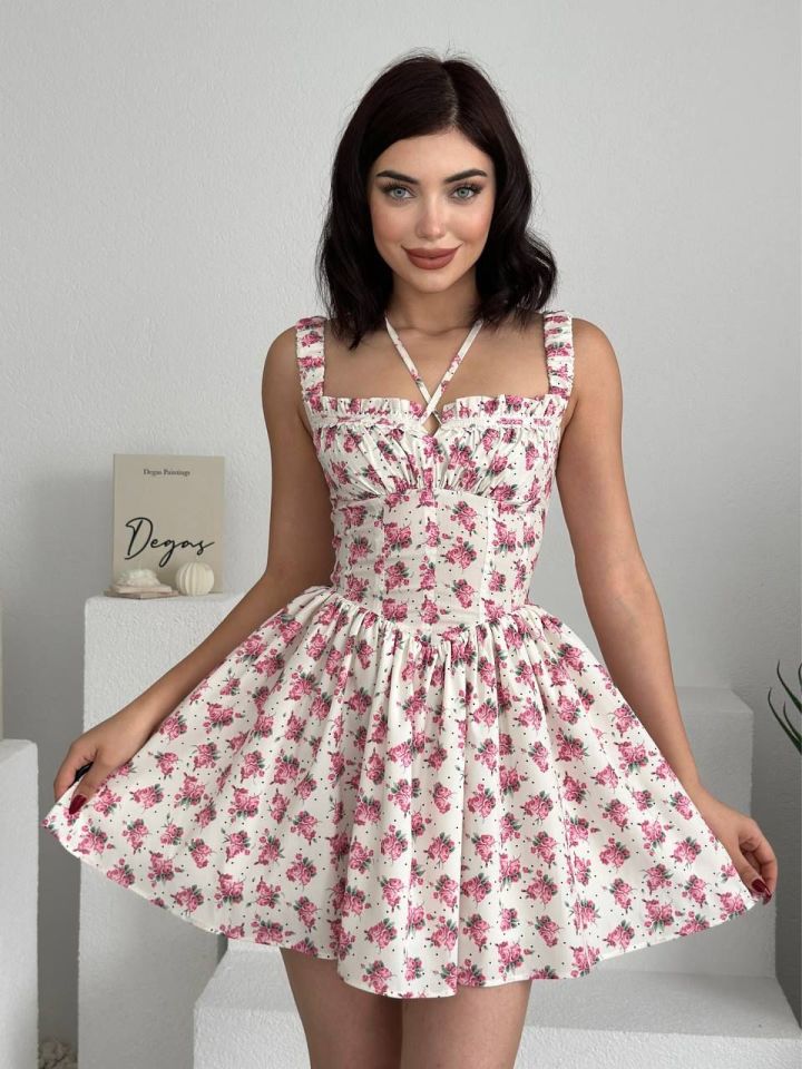 Pembe Çiçekli Askılı Mini Elbise